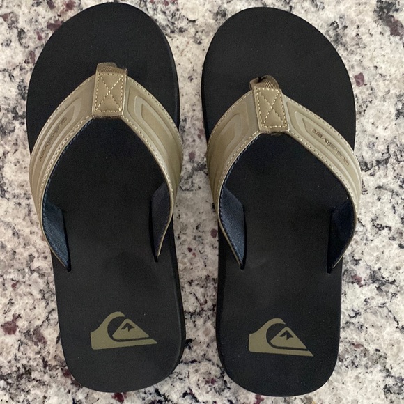 Quiksilver | Shoes | Mens Quicksilver Flip Flops | Poshmark